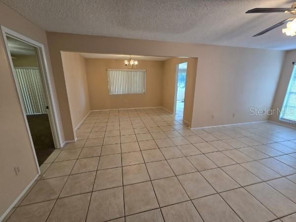 For Rent: $2,450 (4 beds, 2 baths, 1571 Square Feet)
