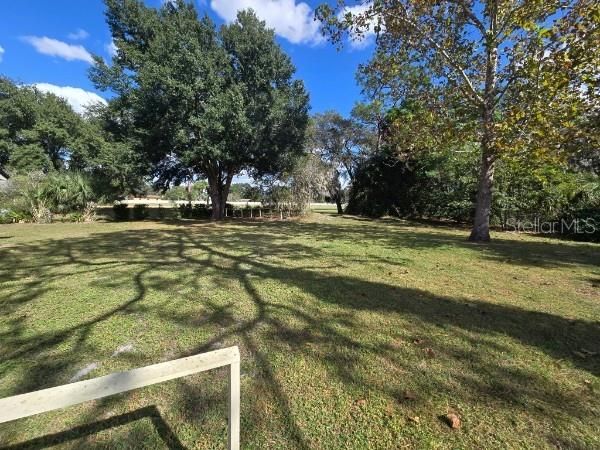 For Rent: $2,450 (4 beds, 2 baths, 1571 Square Feet)