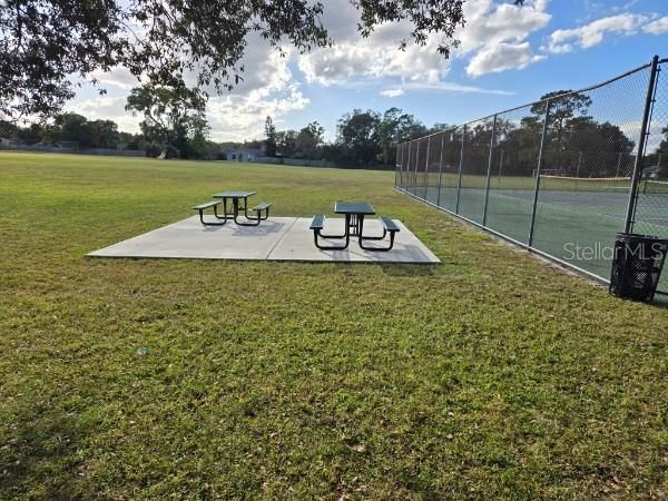 For Rent: $2,450 (4 beds, 2 baths, 1571 Square Feet)