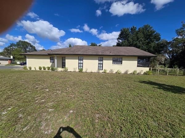 For Rent: $2,450 (4 beds, 2 baths, 1571 Square Feet)