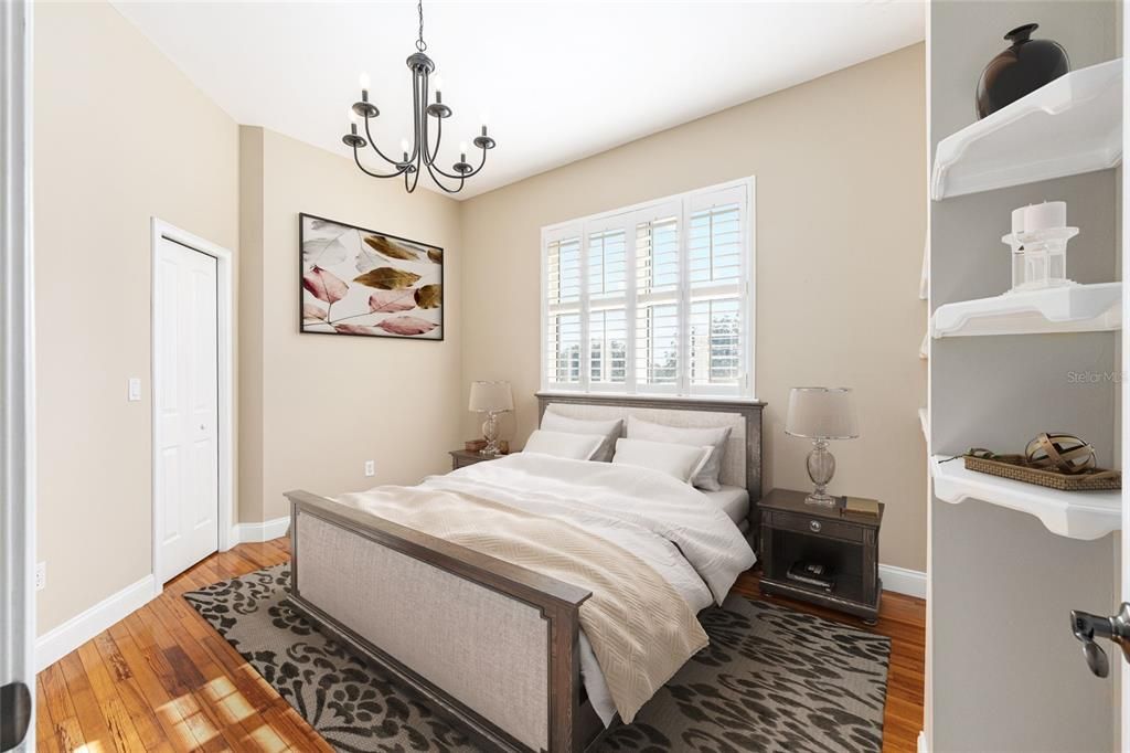 На продажу: $1,695,000 (4 спален, 5 ванн, 4559 Квадратных фут)