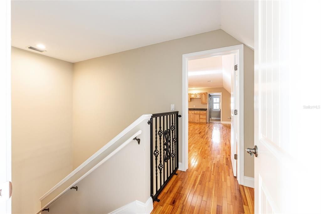 На продажу: $1,695,000 (4 спален, 5 ванн, 4559 Квадратных фут)