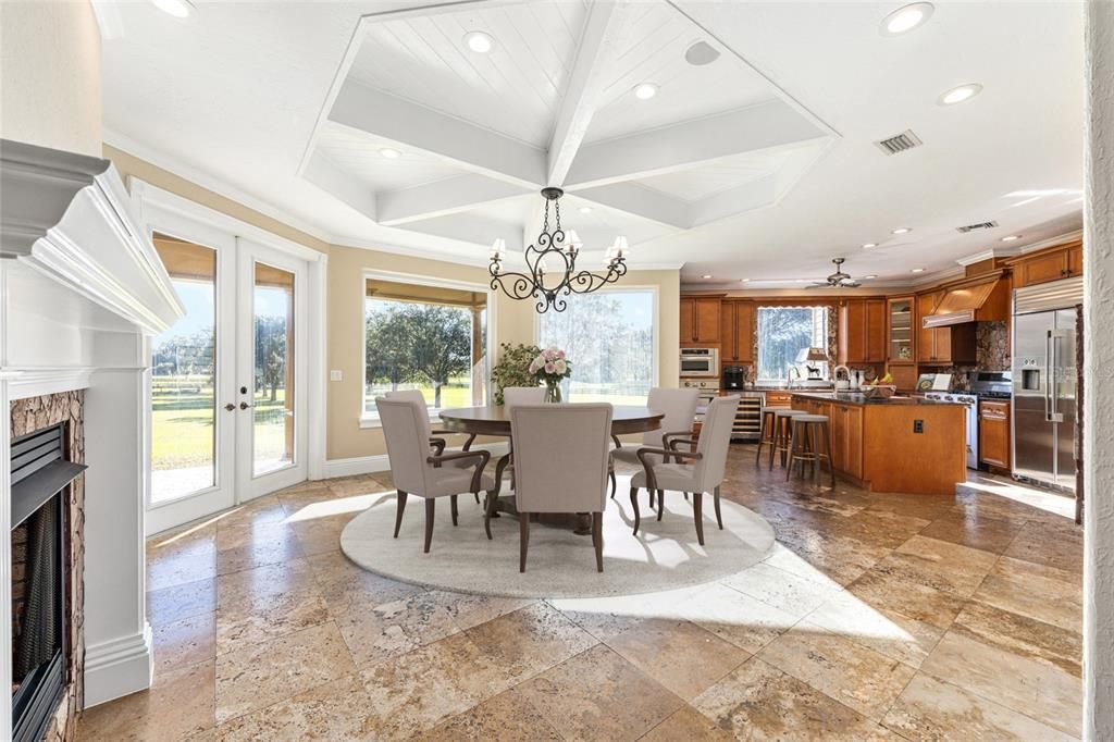 На продажу: $1,695,000 (4 спален, 5 ванн, 4559 Квадратных фут)