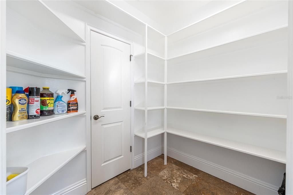 На продажу: $1,695,000 (4 спален, 5 ванн, 4559 Квадратных фут)