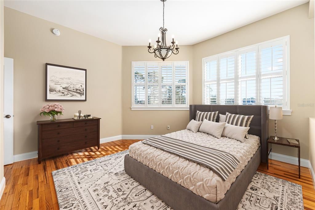 На продажу: $1,695,000 (4 спален, 5 ванн, 4559 Квадратных фут)