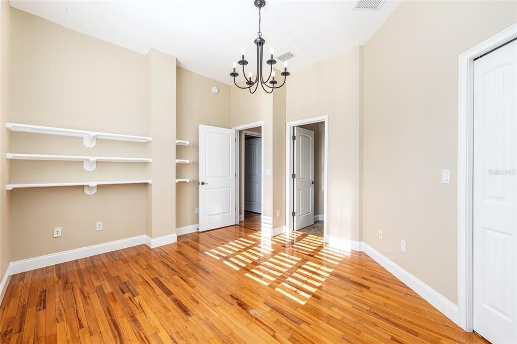 На продажу: $1,695,000 (4 спален, 5 ванн, 4559 Квадратных фут)