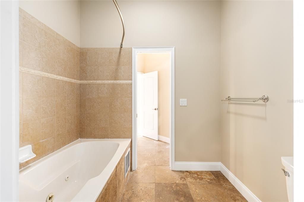 На продажу: $1,695,000 (4 спален, 5 ванн, 4559 Квадратных фут)