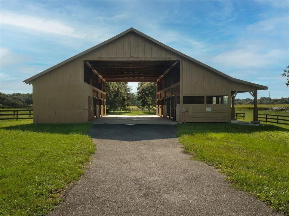 На продажу: $1,695,000 (4 спален, 5 ванн, 4559 Квадратных фут)