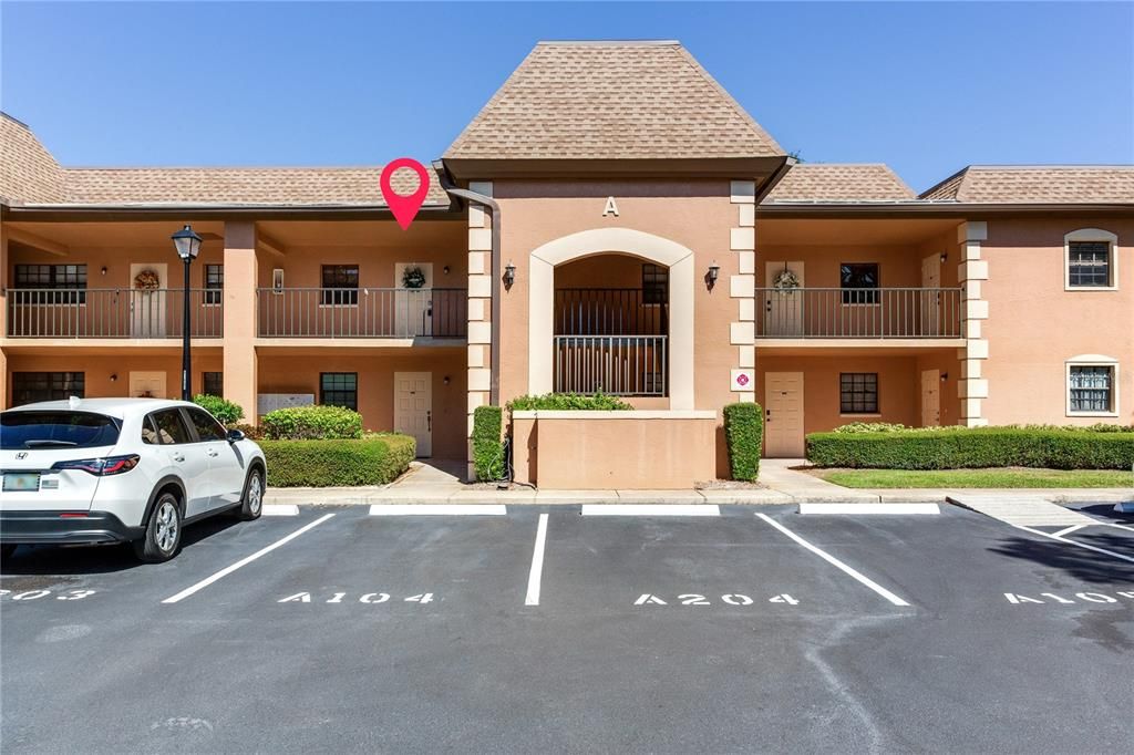 For Sale: $249,000 (2 beds, 2 baths, 912 Square Feet)