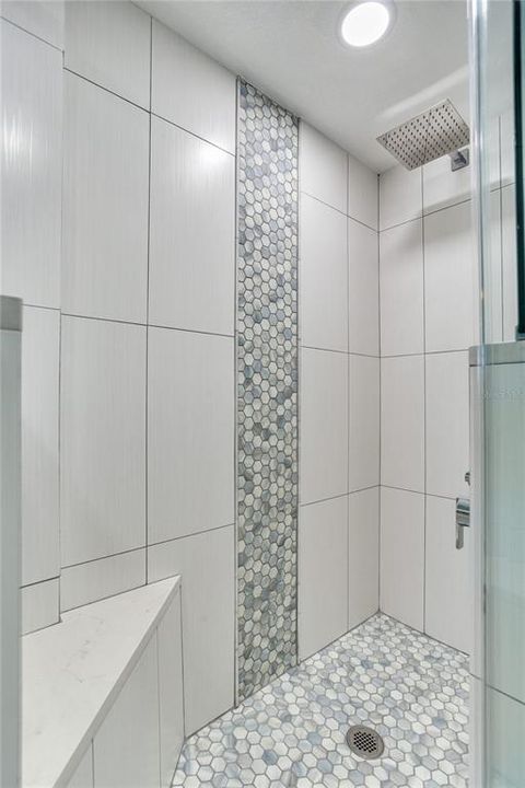 For Sale: $249,000 (2 beds, 2 baths, 912 Square Feet)