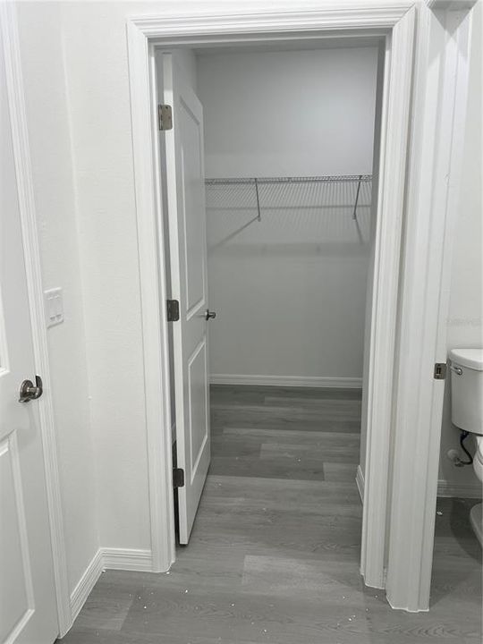 For Rent: $2,250 (4 beds, 2 baths, 1846 Square Feet)