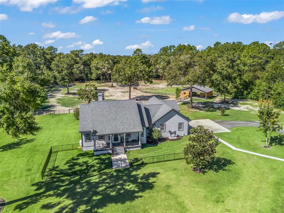 En Venta: $1,095,000 (3 camas, 2 baños, 2087 Pies cuadrados)