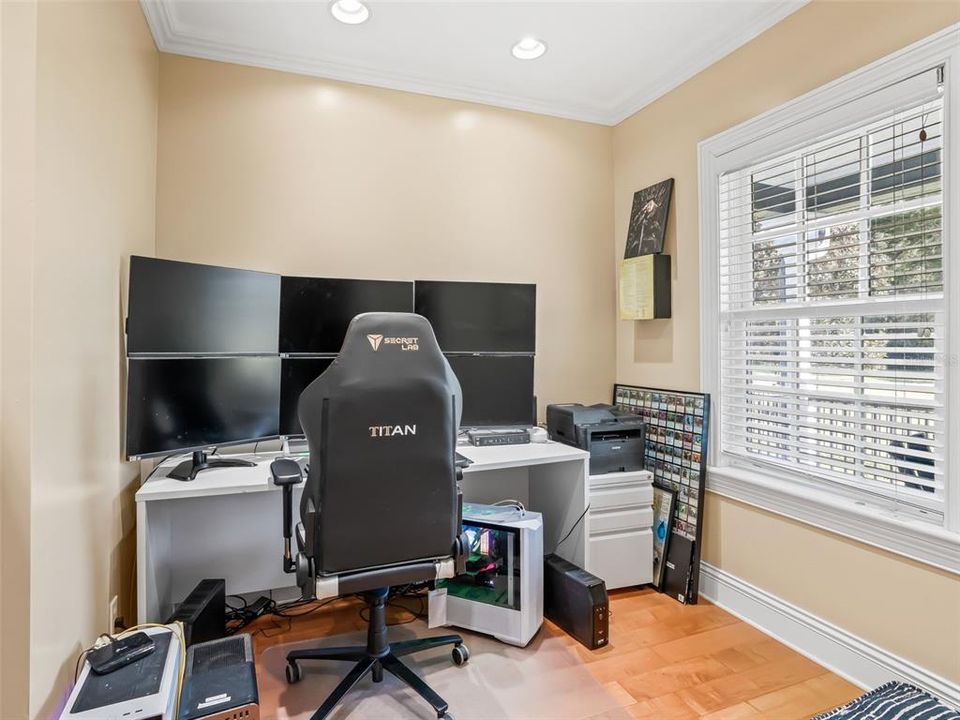 En Venta: $1,095,000 (3 camas, 2 baños, 2087 Pies cuadrados)