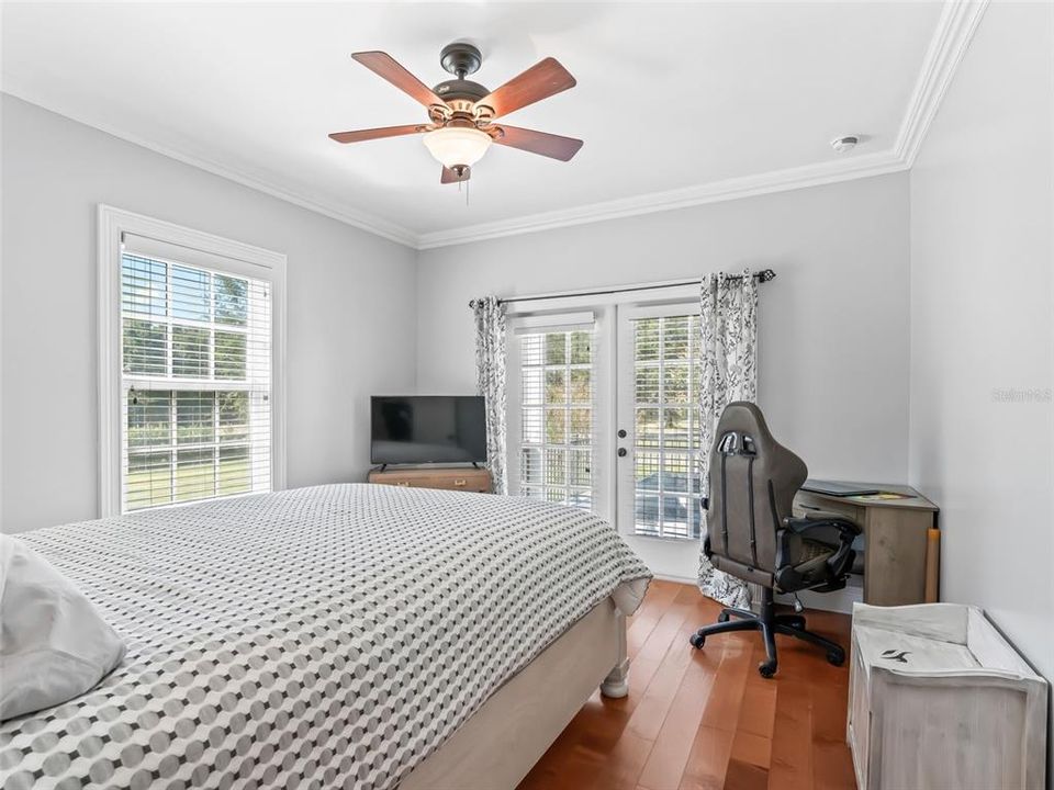 En Venta: $1,095,000 (3 camas, 2 baños, 2087 Pies cuadrados)