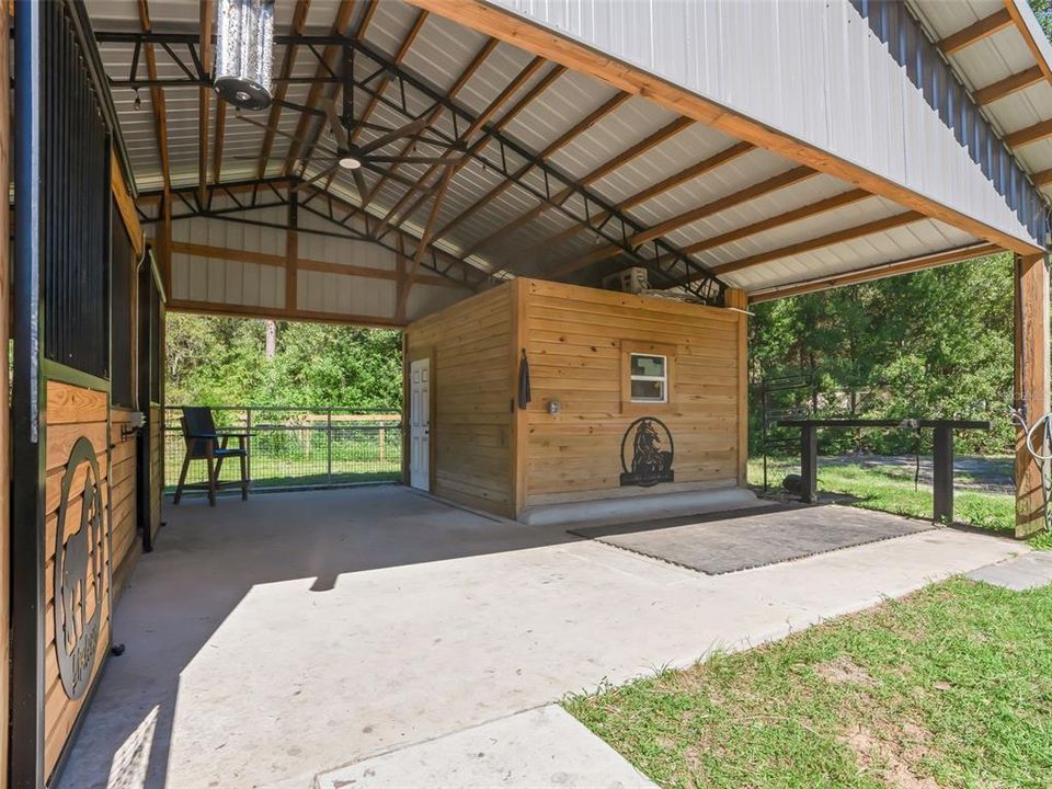 En Venta: $1,095,000 (3 camas, 2 baños, 2087 Pies cuadrados)