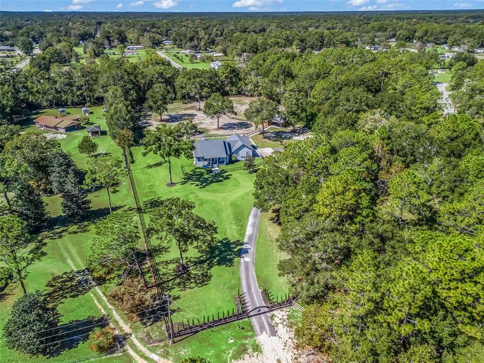 En Venta: $1,095,000 (3 camas, 2 baños, 2087 Pies cuadrados)