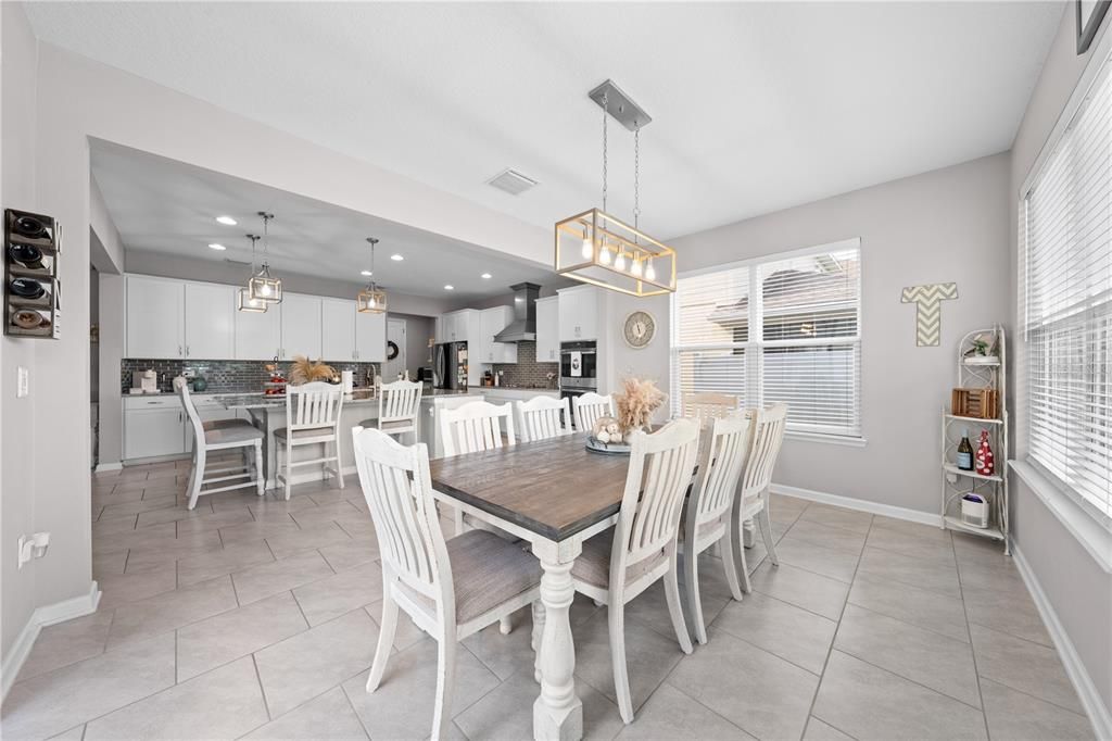 Active With Contract: $485,000 (4 beds, 2 baths, 2721 Square Feet)