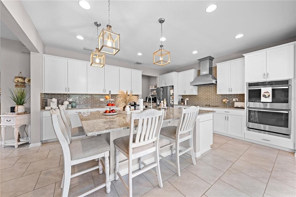 Active With Contract: $485,000 (4 beds, 2 baths, 2721 Square Feet)