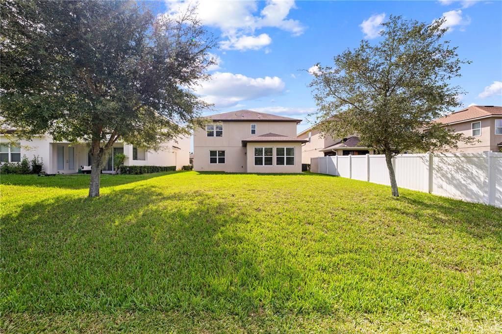 Active With Contract: $485,000 (4 beds, 2 baths, 2721 Square Feet)