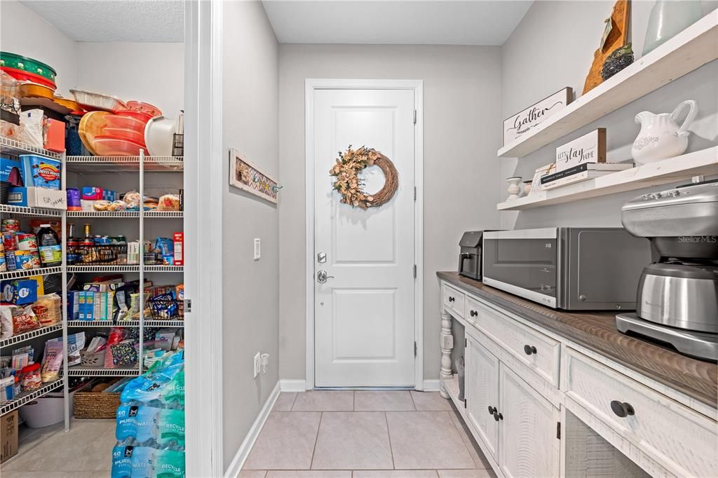 Active With Contract: $485,000 (4 beds, 2 baths, 2721 Square Feet)