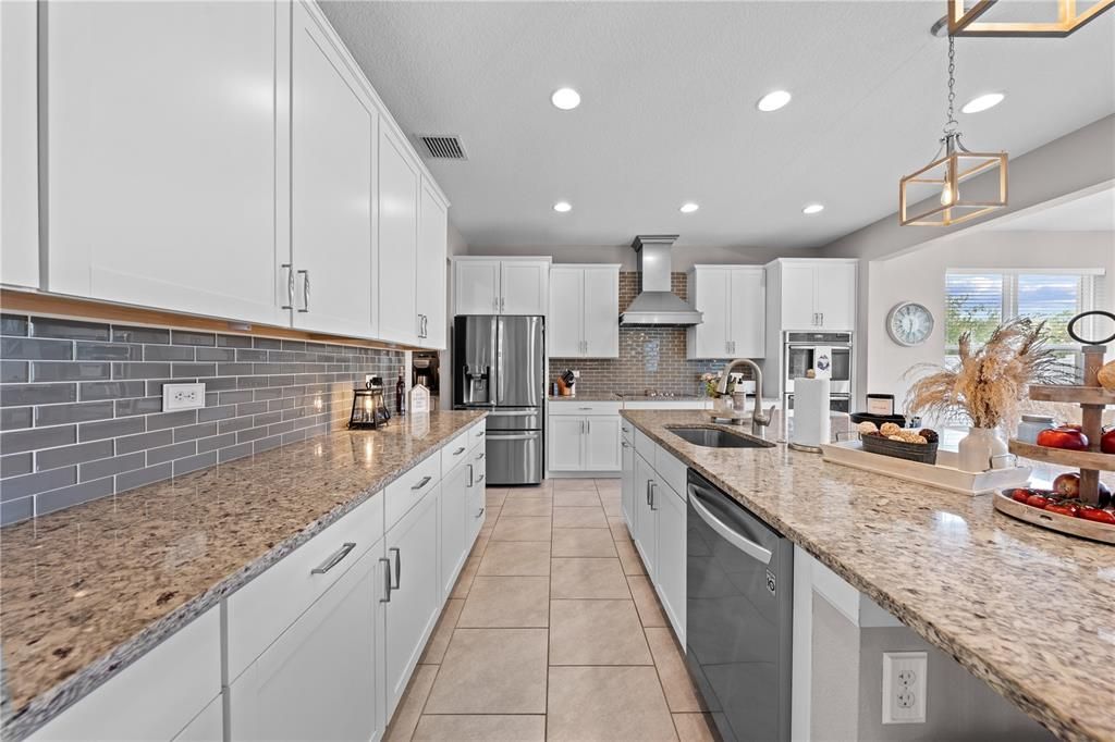 Active With Contract: $485,000 (4 beds, 2 baths, 2721 Square Feet)