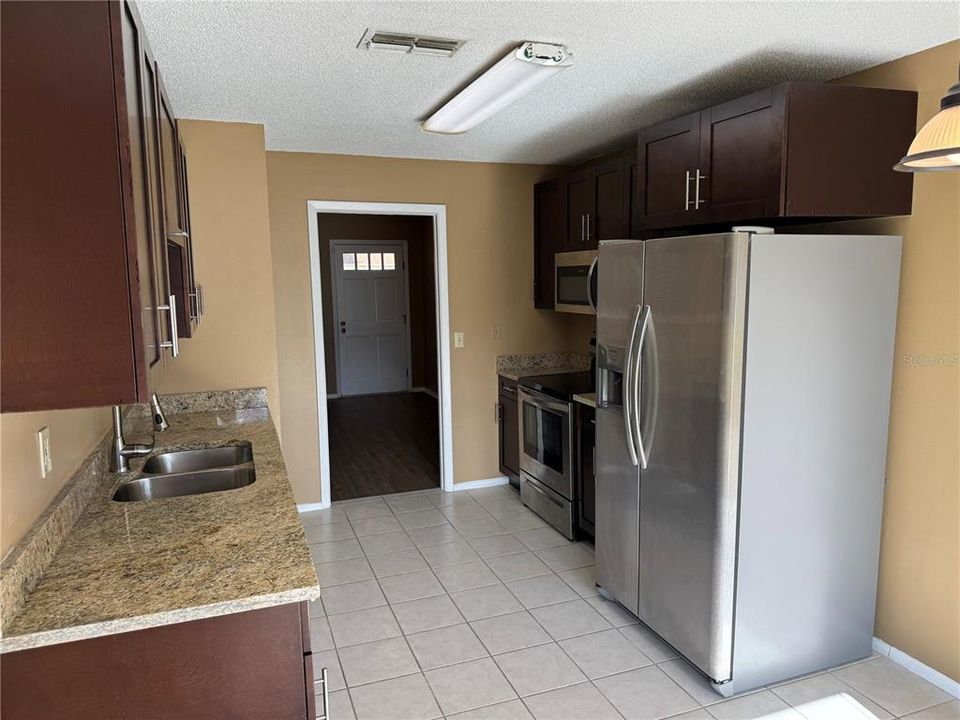 En Renta: $1,950 (2 camas, 2 baños, 1244 Pies cuadrados)