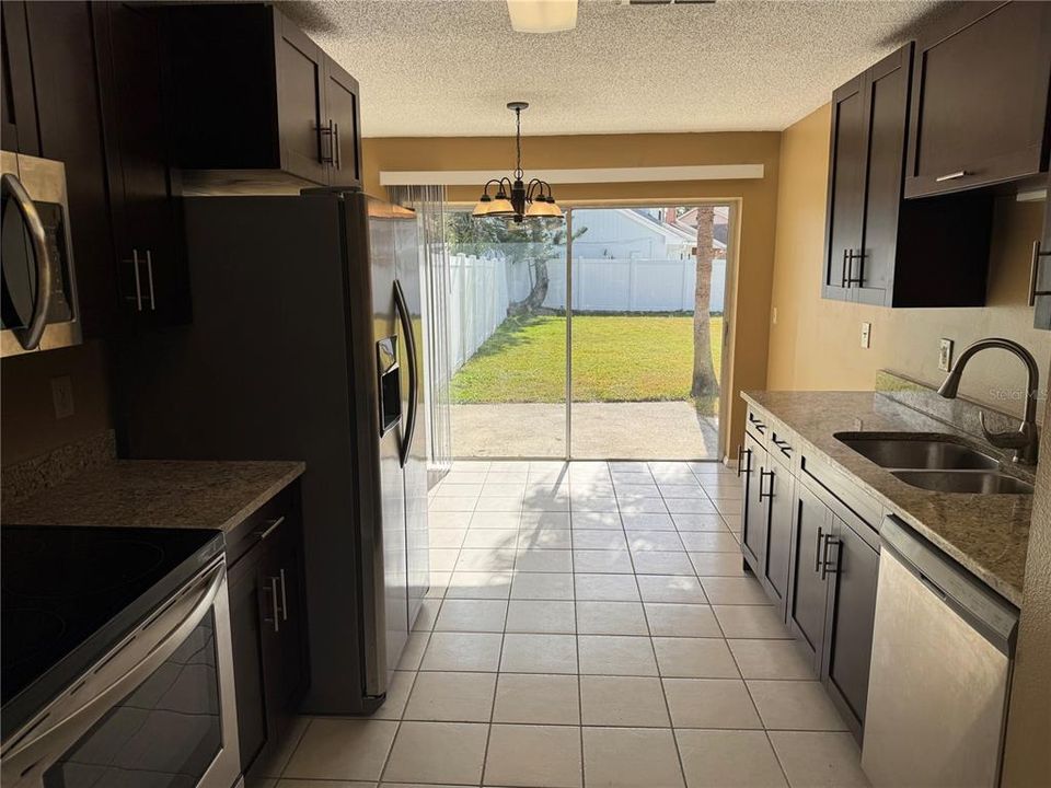 En Renta: $1,950 (2 camas, 2 baños, 1244 Pies cuadrados)