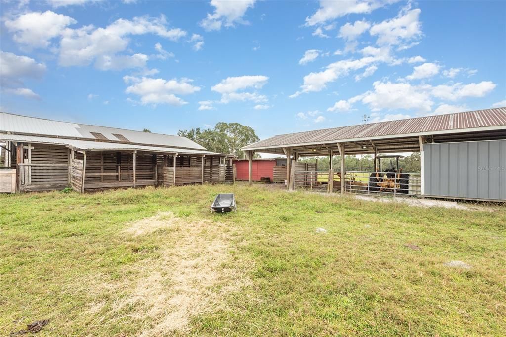 待售: $1,500,000 (10.00 acres)