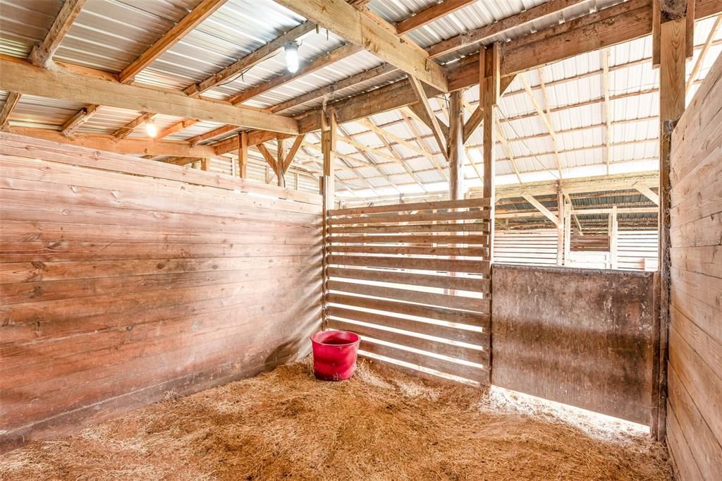 待售: $1,500,000 (10.00 acres)