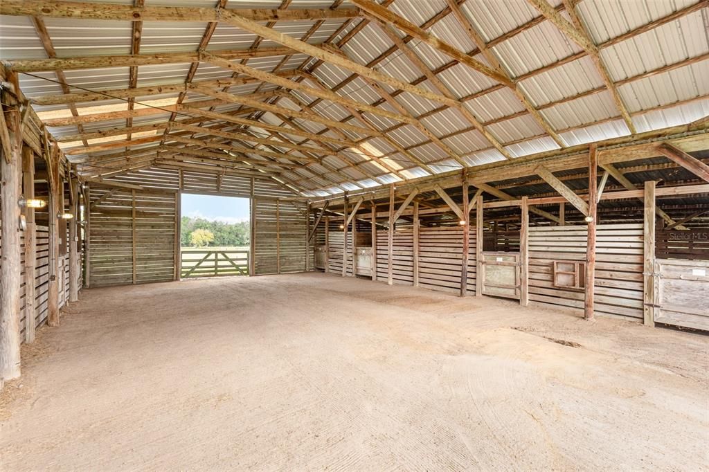 待售: $1,500,000 (10.00 acres)