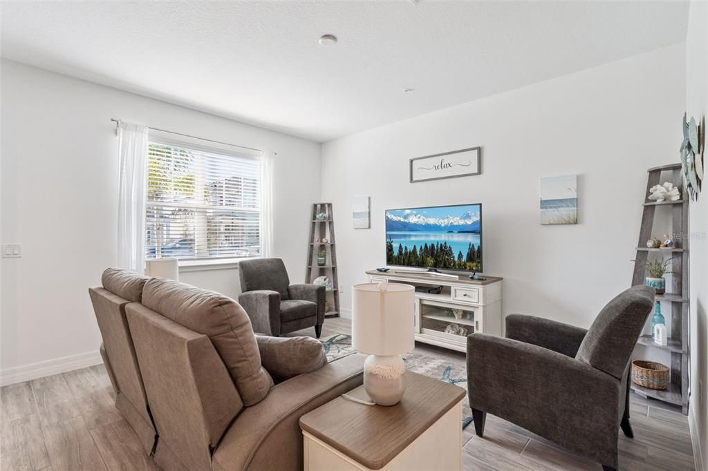 For Sale: $470,999 (3 beds, 2 baths, 1680 Square Feet)