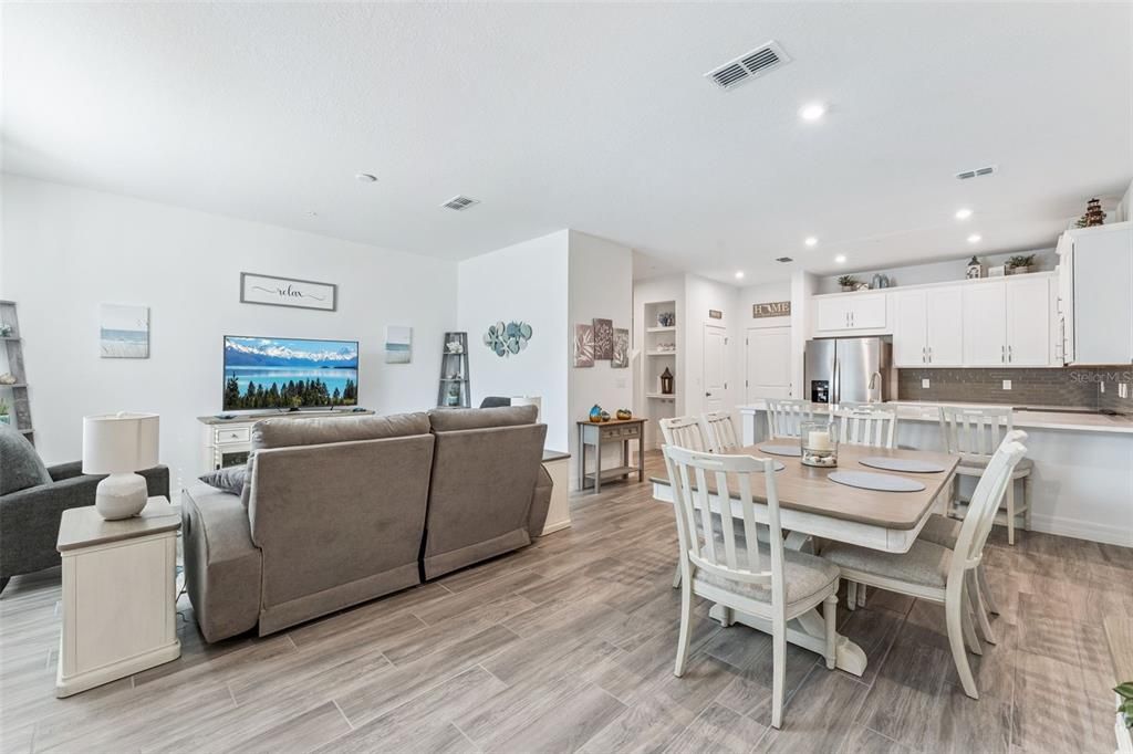 For Sale: $470,999 (3 beds, 2 baths, 1680 Square Feet)