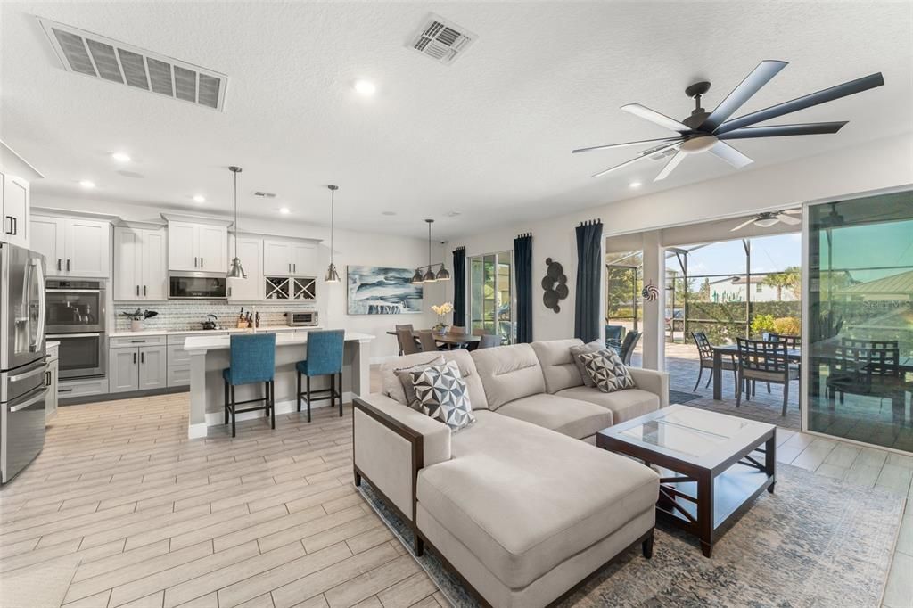 Active With Contract: $749,000 (5 beds, 3 baths, 3493 Square Feet)
