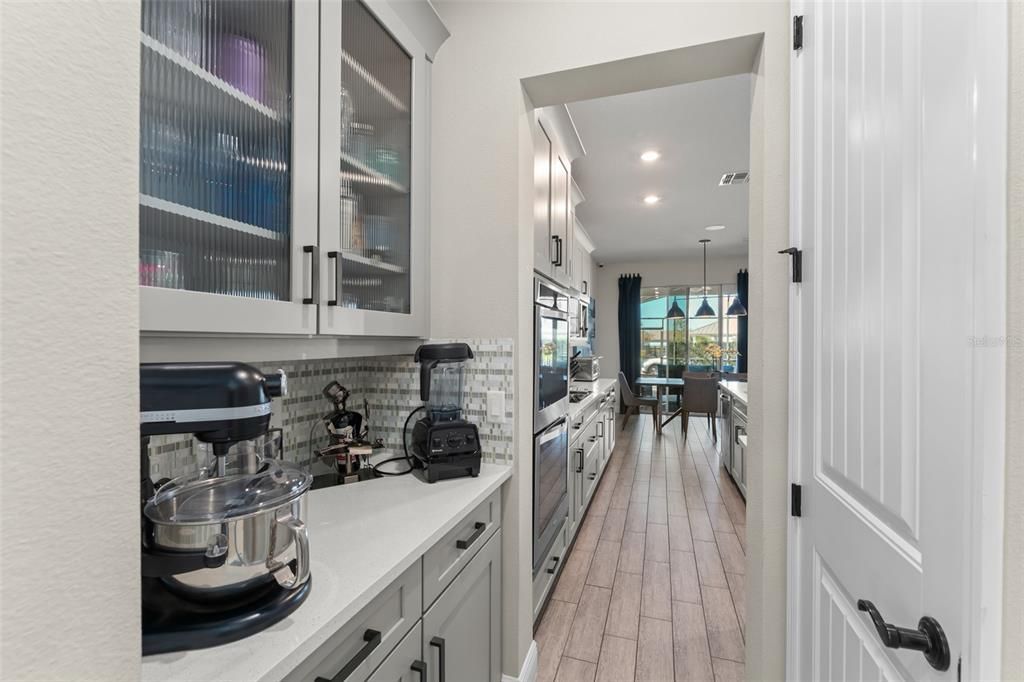 Active With Contract: $749,000 (5 beds, 3 baths, 3493 Square Feet)