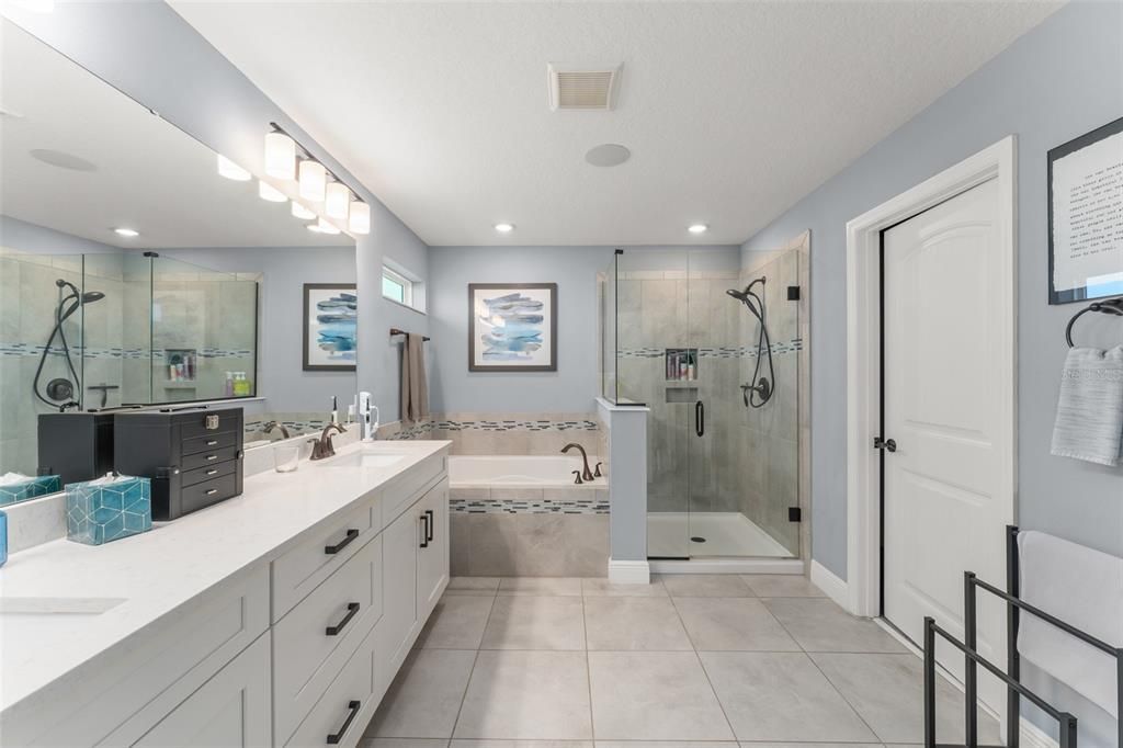 Active With Contract: $749,000 (5 beds, 3 baths, 3493 Square Feet)