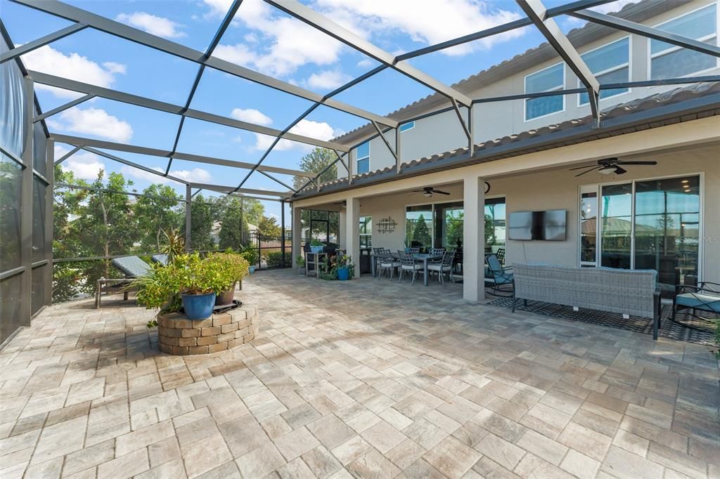 Active With Contract: $749,000 (5 beds, 3 baths, 3493 Square Feet)