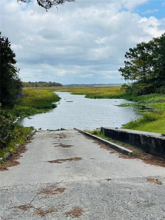 En Venta: $65,000 (4.05 acres)