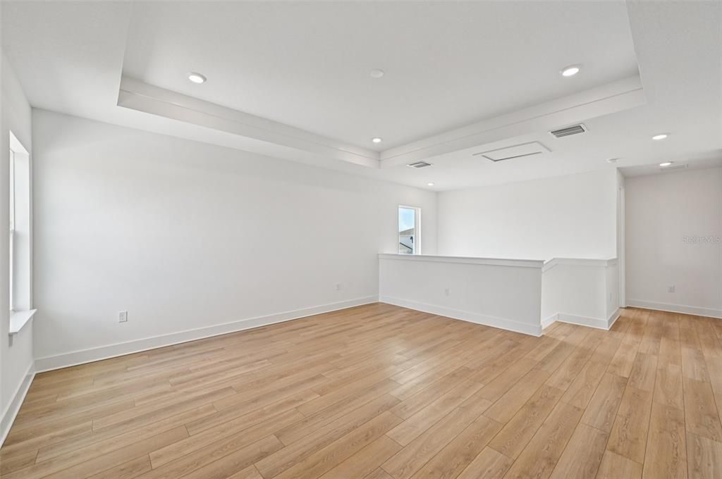 En Venta: $669,990 (5 camas, 3 baños, 3595 Pies cuadrados)