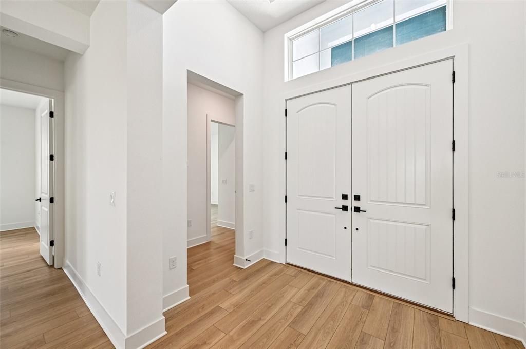 En Venta: $669,990 (5 camas, 3 baños, 3595 Pies cuadrados)