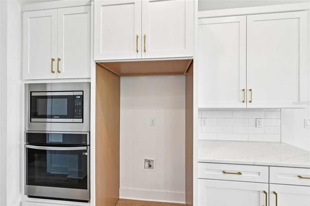 En Venta: $669,990 (5 camas, 3 baños, 3595 Pies cuadrados)