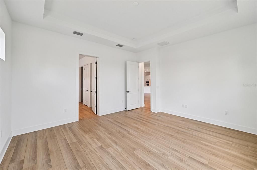 En Venta: $669,990 (5 camas, 3 baños, 3595 Pies cuadrados)