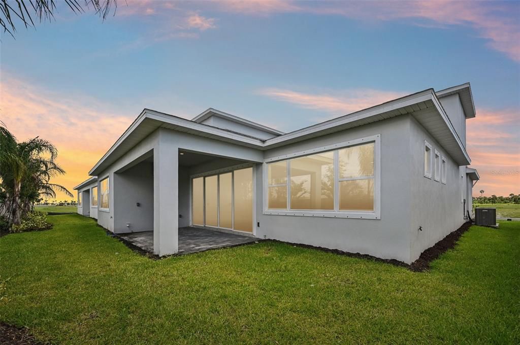 En Venta: $669,990 (5 camas, 3 baños, 3595 Pies cuadrados)