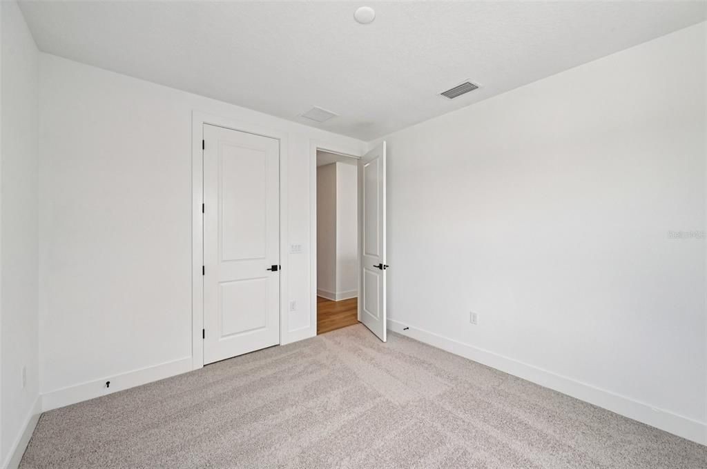 En Venta: $669,990 (5 camas, 3 baños, 3595 Pies cuadrados)