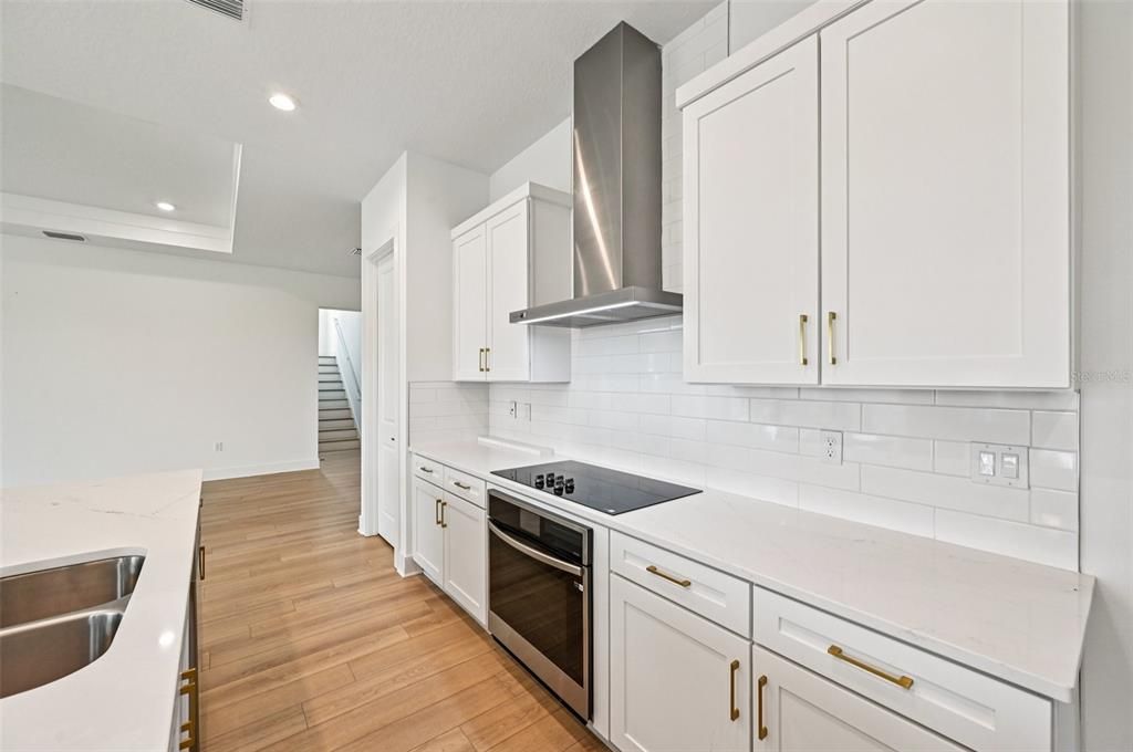 En Venta: $669,990 (5 camas, 3 baños, 3595 Pies cuadrados)