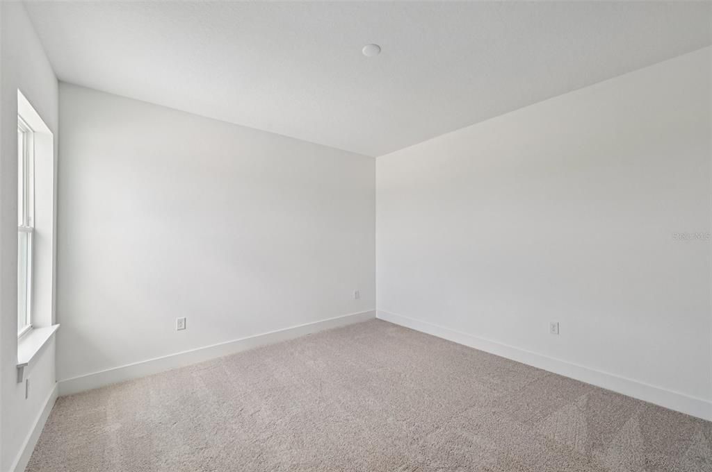 En Venta: $669,990 (5 camas, 3 baños, 3595 Pies cuadrados)