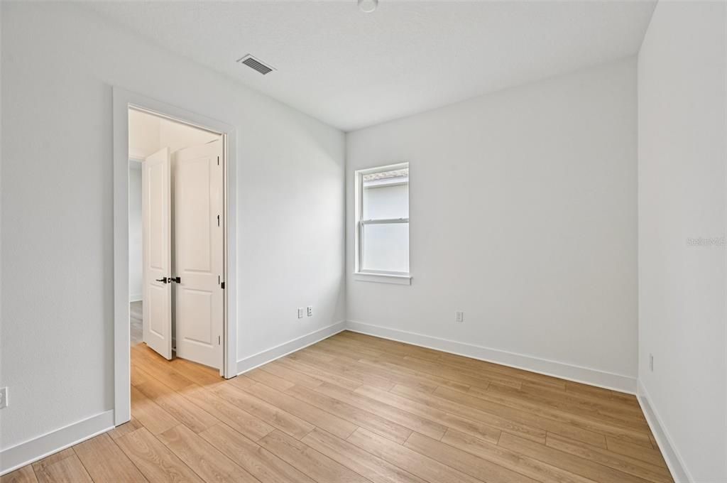 En Venta: $669,990 (5 camas, 3 baños, 3595 Pies cuadrados)