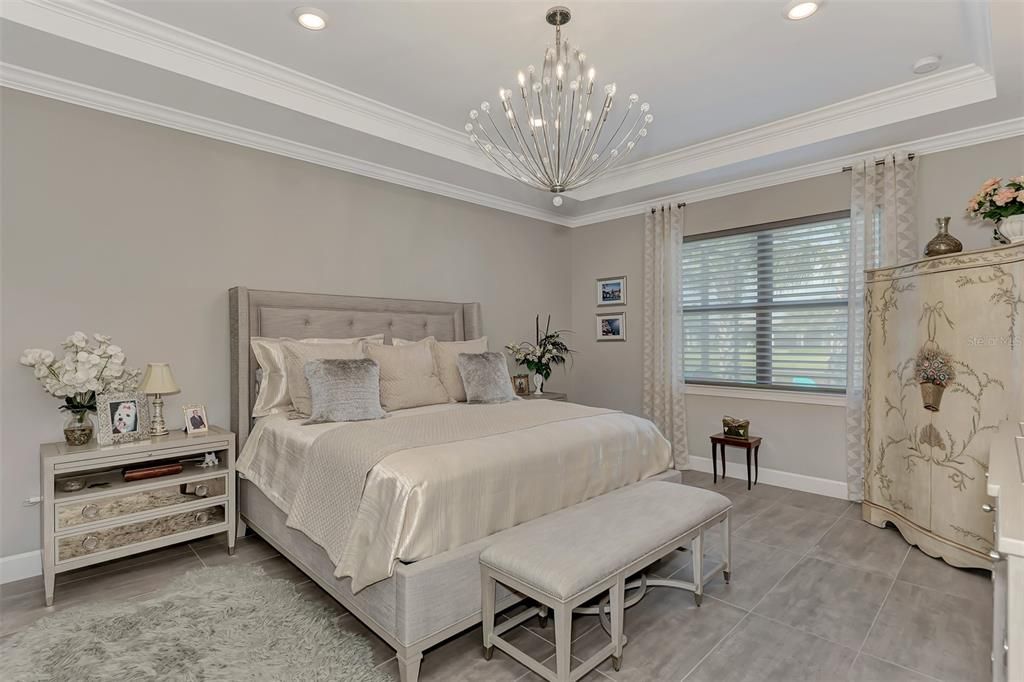 For Sale: $1,425,000 (4 beds, 4 baths, 3884 Square Feet)