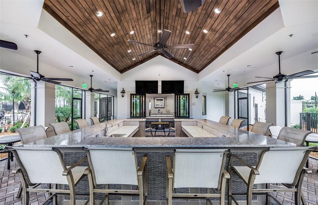 For Sale: $1,425,000 (4 beds, 4 baths, 3884 Square Feet)