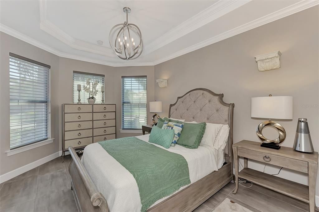 For Sale: $1,425,000 (4 beds, 4 baths, 3884 Square Feet)