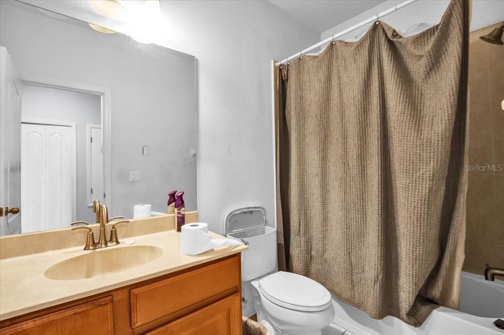 For Sale: $259,000 (3 beds, 2 baths, 1844 Square Feet)